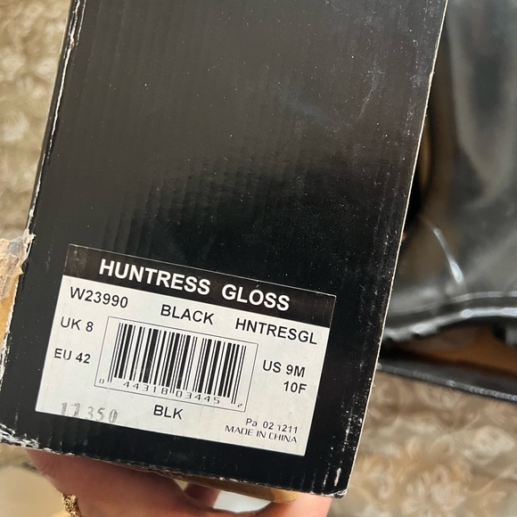 Hunter Huntress Black Gloss Boots - Picture 2 of 2